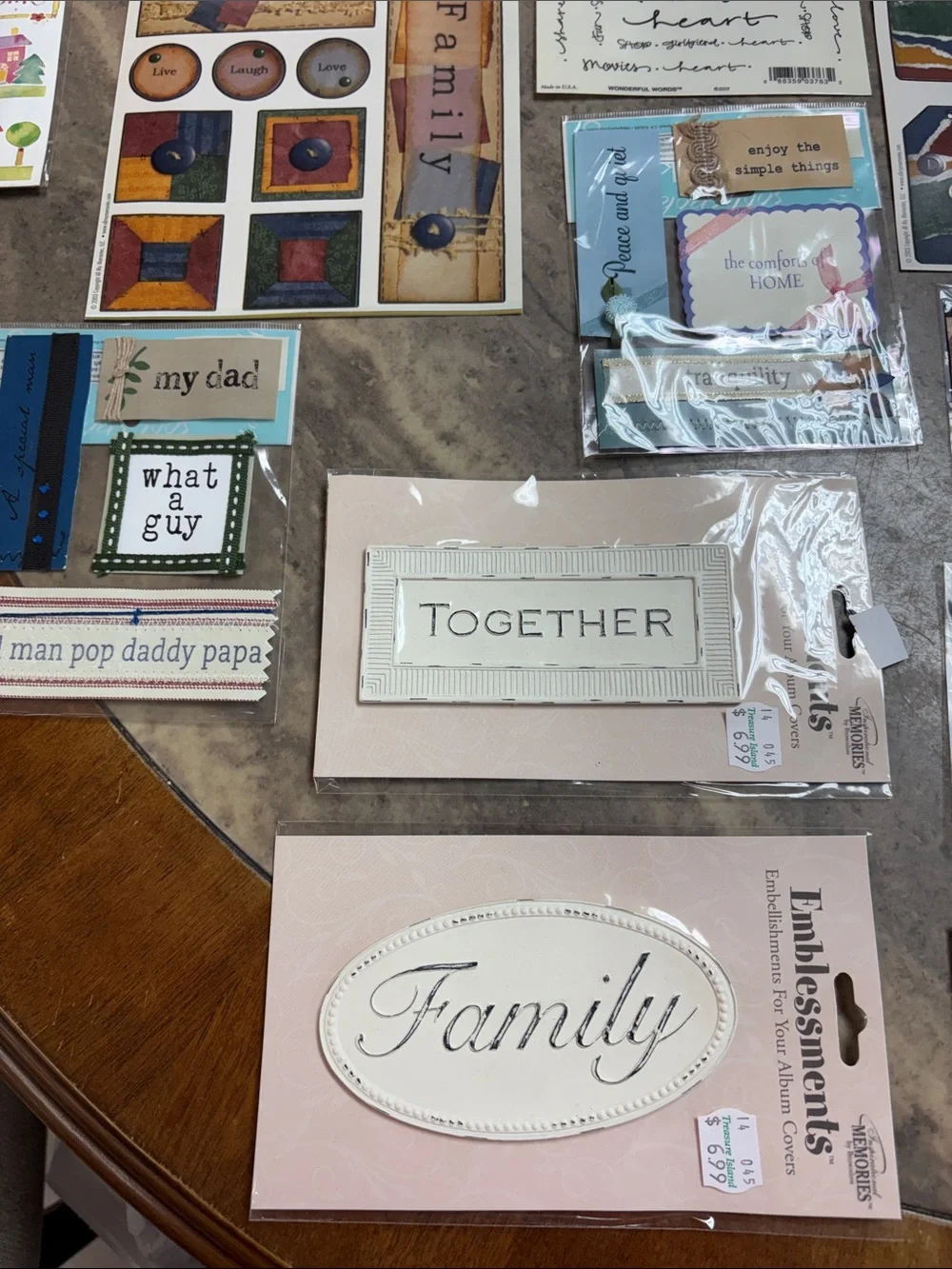 Scrapbooking Embellishments Kit - lot 56